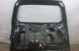 Крышка багажника для Toyota RAV4 2012 года на фотографиях