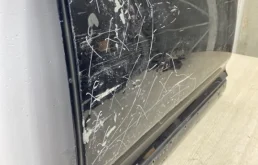 Дверь передняя левая для Volkswagen Touareg 2002 года на фотографиях