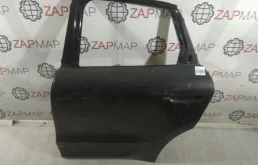 Двери для Porsche Macan 2023 года на фотографиях