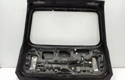 Крышка багажника для Nissan X-Trail 2003 года на фотографиях