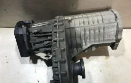 Раздатка для Volkswagen Touareg 2009 года на фотографиях