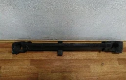 Абсорбер переднего бампера для Toyota RAV4 2016 года на фотографиях