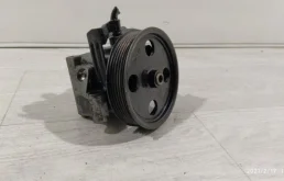 Насос ГУР для Ford Focus 2004 года на фотографиях