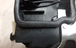 Уплотнитель передней правой двери для BMW 5er 2015 года на фотографиях