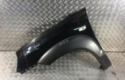 Крылья для Hyundai Tucson 2005 года на фотографиях