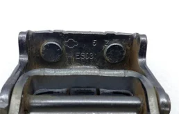 Петля двери задняя правая верхняя для Nissan Qashqai на фотографиях