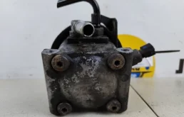 Насос ГУР для Ford Focus 2004 года на фотографиях