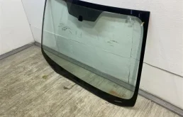 Лобовое (ветровое) стекло для Subaru Forester на фотографиях