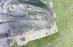 Подкрылок передний левый для Mazda CX 5 2016 года на фотографиях