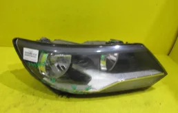 Фара правая для Volkswagen Tiguan 2012 года на фотографиях