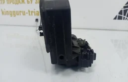 Замок передней левой двери для BMW 5er 2013 года на фотографиях