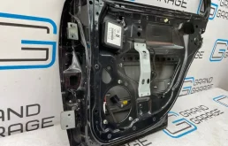 Дверь багажника для Mercedes-Benz C class 2005 года на фотографиях