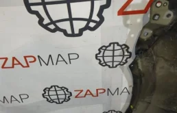 Кронштейн переднего бампера правый для Toyota RAV4 2013 года на фотографиях