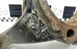 Кулак поворотный правый для Lexus RX 2019 года на фотографиях