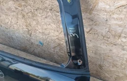 Крышка багажника для Toyota Land Cruiser 2012 года на фотографиях