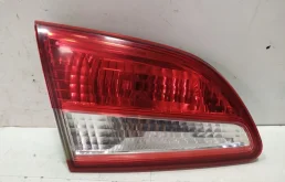 Фонарь левый для Nissan Almera 2018 года на фотографиях