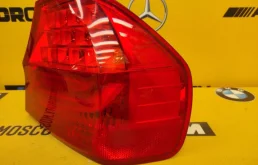 Фонарь правый для BMW 3er 2010 года на фотографиях