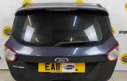 Крышка багажника для Ford Kuga 2011 года на фотографиях