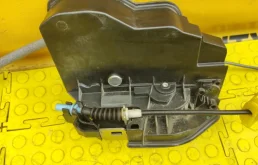 Замок передней левой двери для BMW 5er 2008 года на фотографиях