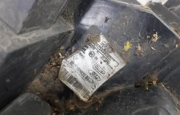 Фара левая для Ford Transit 2009 года на фотографиях