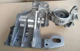 Подушка двигателя передняя левая верхняя для Nissan Qashqai на фотографиях