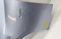 Крылья для BMW 3er 2006 года на фотографиях