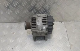 Генератор для Renault Duster 2013 года на фотографиях