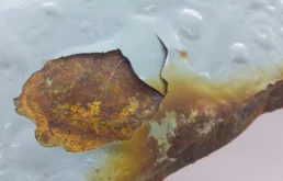 Крыло левое для Volkswagen Caddy 2008 года на фотографиях