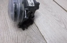 Противотуманка (ПТФ) передняя левая для BMW 5er 2015 года на фотографиях