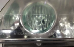 Фара ксенон левая для Nissan X-Trail 2002 года на фотографиях