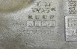 Подрамник двигателя для Volkswagen Passat 2008 года на фотографиях