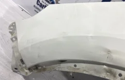 Крыло левое для Ford Explorer 2013 года на фотографиях