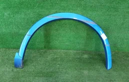 Расширитель арок передний правый для Audi Q3 2011 года на фотографиях