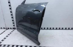 Двери для Audi Q8 2018 года на фотографиях