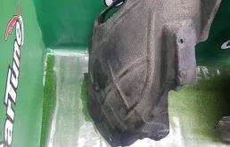 Подкрылок передний правый для Mercedes-Benz S class 1996 года на фотографиях