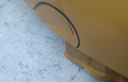 Стекла и зеркала для Nissan Juke 2018 года на фотографиях