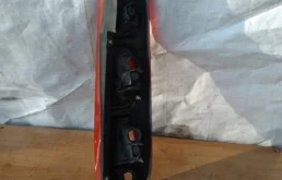 Фонарь левый для Nissan X-Trail 2001 года на фотографиях