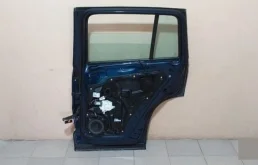 Дверь задняя правая для Volkswagen Tiguan 2009 года на фотографиях