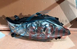 Фара правая для Lexus RX 2008 года на фотографиях