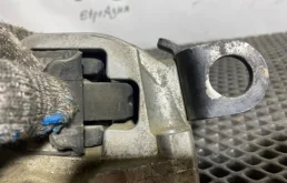 Опора двигателя передняя правая верхняя для Volvo XC90 на фотографиях