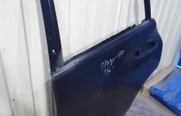 Дверь задняя левая для Toyota Land Cruiser 2013 года на фотографиях