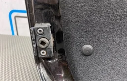 Крышка багажника для Mercedes-Benz C class 2005 года на фотографиях