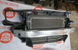 Панель радиатора (телевизор) для Audi A4 B7 Avant 2004-2008