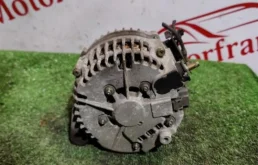 Генератор для Nissan X-Trail 2003 года на фотографиях