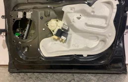 Двери для Citroen C4 2008 года на фотографиях