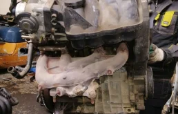 Двигатель для Skoda Octavia 1997 года на фотографиях