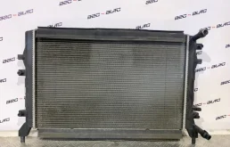 Кассета радиаторов для Volkswagen Passat 2010 года на фотографиях