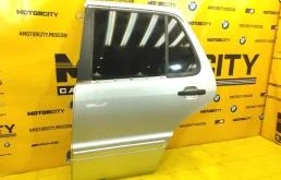 Дверь задняя левая для Mercedes-Benz M class 2003 года на фотографиях