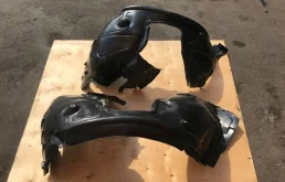 Подкрылок передний левый для BMW 5er 2005 года на фотографиях