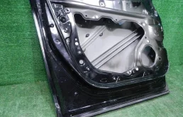 Дверь передняя левая для Mazda CX 5 2020 года на фотографиях